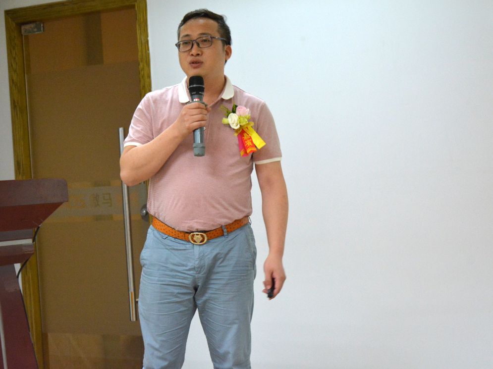 大愛(ài)飾家總經(jīng)理劉春園 大愛(ài)飾家總經(jīng)理劉春園