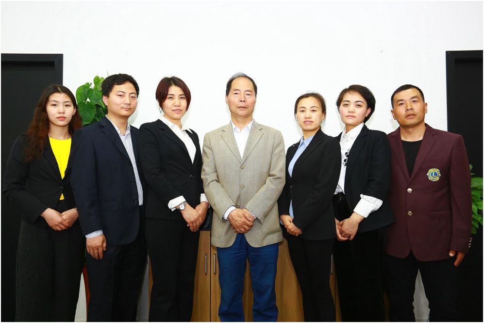 劉艷秋和她的團(tuán)隊(duì) 劉艷秋和她的團(tuán)隊(duì)